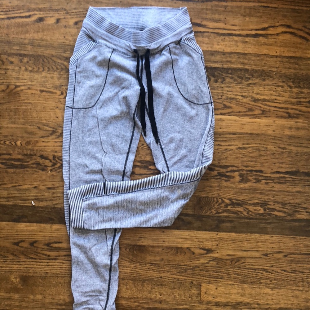 jog pants